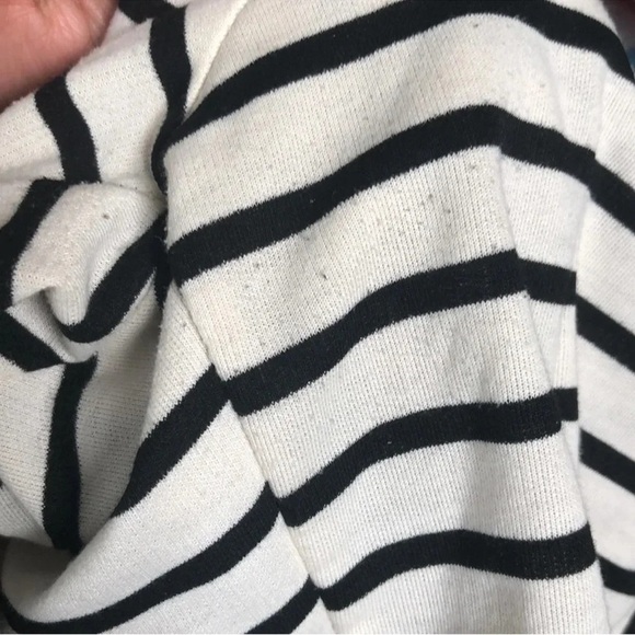 Zara Black and White Striped Blazer - Picture 4 of 7